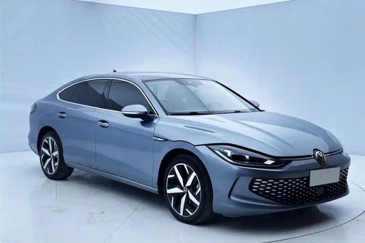Used Volkswagen Lamando 2022 Lavida L 280TSI DSG Cool & Spicy Edition Exterior 2