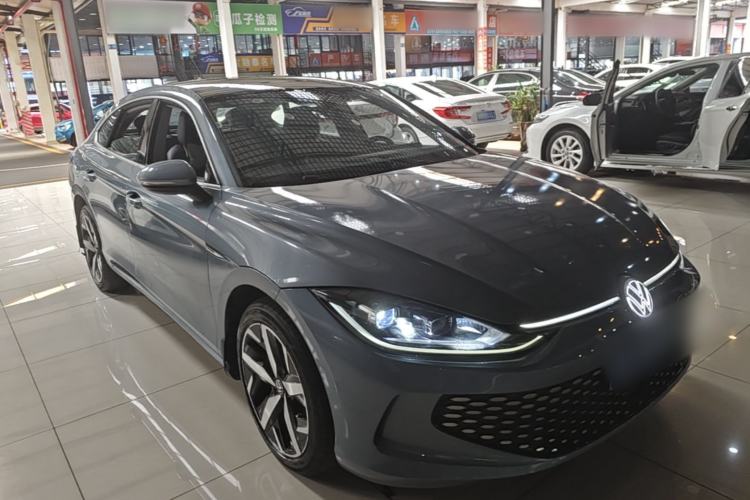 Used Volkswagen Lamando 2022 Lavida L 280TSI DSG Cool & Spicy Edition Front Right 45 Deg