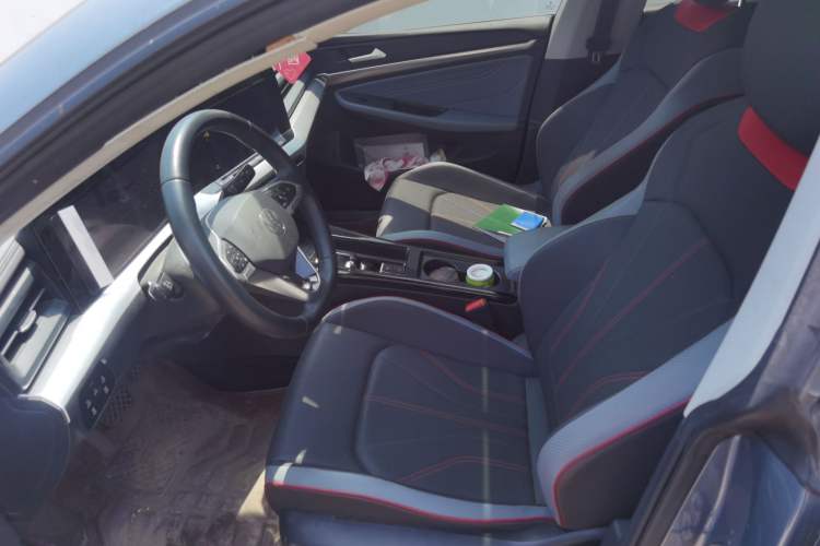 Used Volkswagen Lamando 2022 Lingdu L 280TSI DSG Spicy Edition Left Front Seat