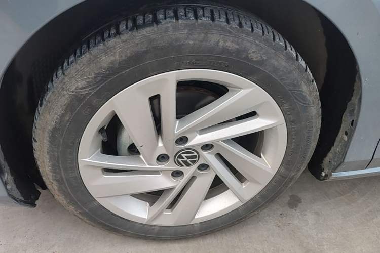 Used Volkswagen Lamando 2022 Lingdu L 280TSI DSG Spicy Edition Left Front Wheel Hub