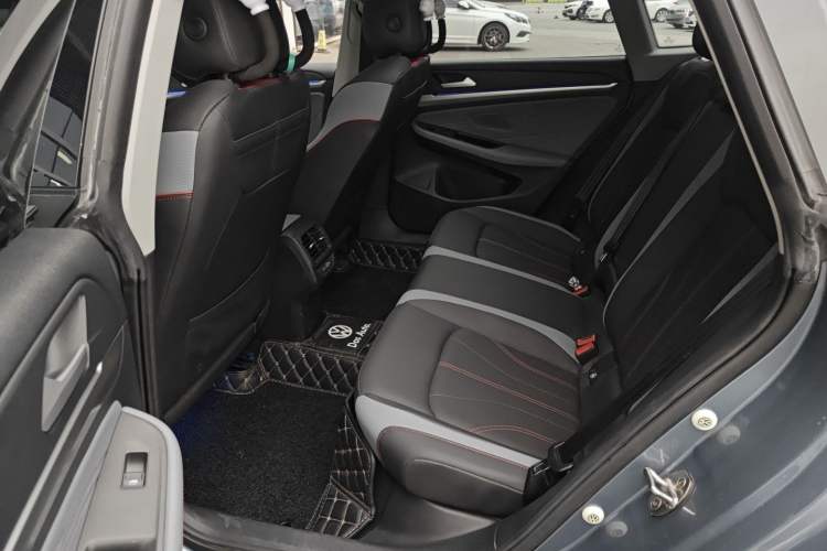 Used Volkswagen Lamando 2022 Lingdu L 280TSI DSG Spicy Edition Left Rear Seat