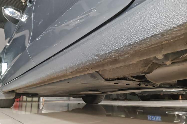 Used Volkswagen Lamando 2022 Lavida L 280TSI DSG Cool & Spicy Edition Left Side Sill