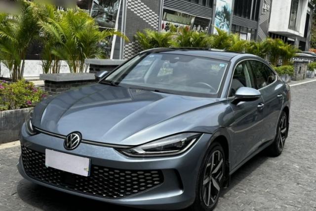 Used Volkswagen Lamando 2022 Lavida L 280TSI DSG Cool & Spicy Edition