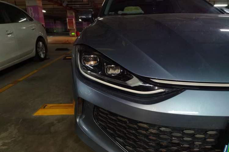 Used Volkswagen Lamando 2022 Lavida L 280TSI DSG Cool & Spicy Edition Right Front Headlight