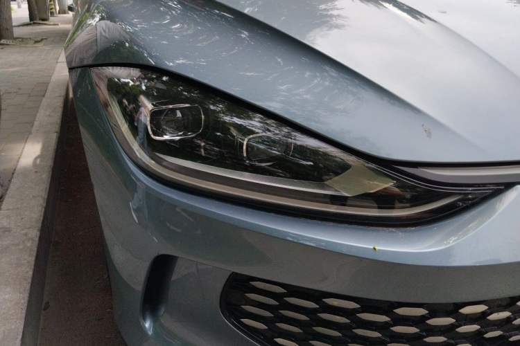 Used Volkswagen Lamando 2022 Lavida L 280TSI DSG Cool & Spicy Edition Right Front Headlight