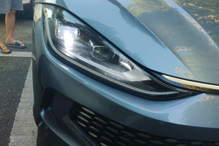 Used Volkswagen Lamando 2022 Lavida L 280TSI DSG Cool & Spicy Edition Right Front Headlight