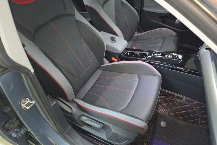 Used Volkswagen Lamando 2022 Lingdu L 280TSI DSG Spicy Edition Right Front Seat