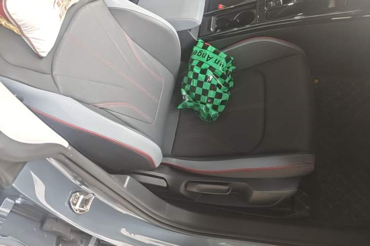 Used Volkswagen Lamando 2022 Lavida L 280TSI DSG Cool & Spicy Edition Right Front Seat