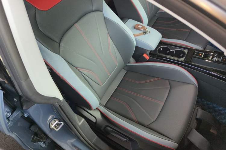 Used Volkswagen Lamando 2022 Lingdu L 280TSI DSG Spicy Edition Right Front Seat