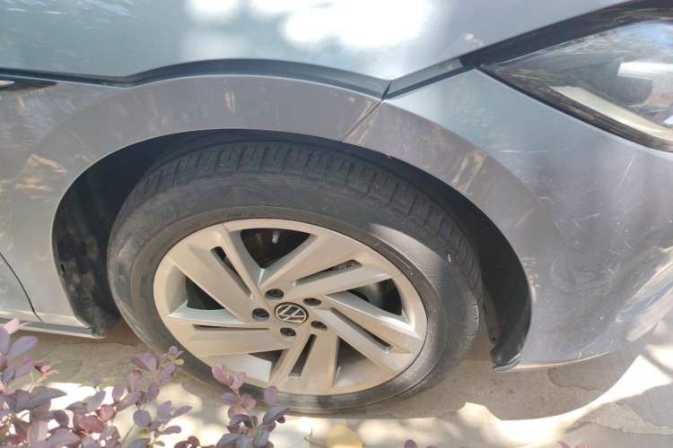 Used Volkswagen Lamando 2022 Lingdu L 280TSI DSG Spicy Edition Right Front Wheel Hub