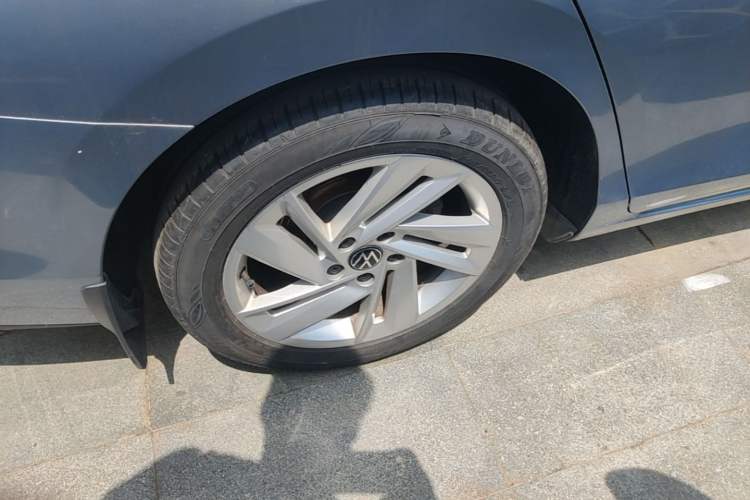 Used Volkswagen Lamando 2022 Lingdu L 280TSI DSG Spicy Edition Right Rear Wheel Hub
