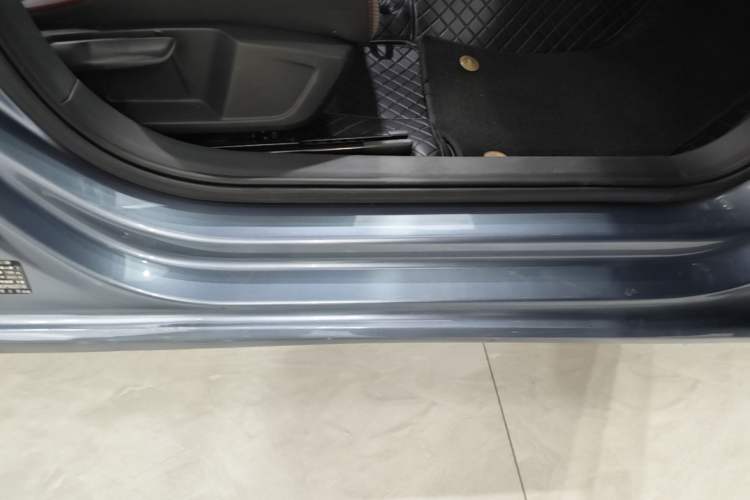 Used Volkswagen Lamando 2022 Lavida L 280TSI DSG Cool & Spicy Edition Right Side Sill