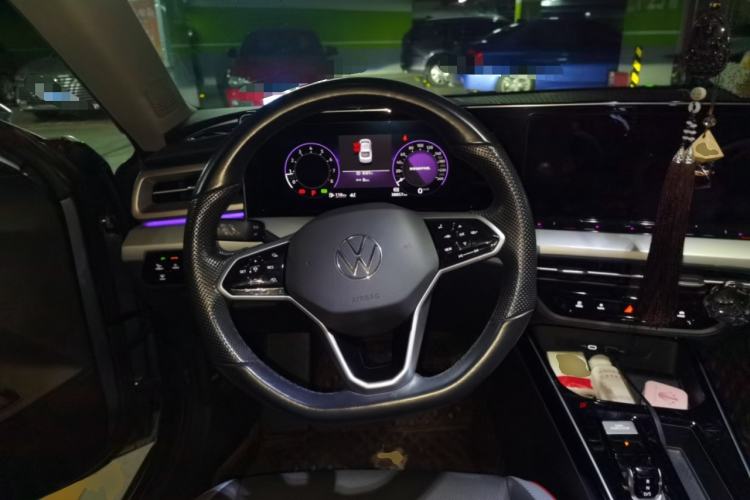 Used Volkswagen Lamando 2022 Lavida L 280TSI DSG Cool & Spicy Edition Steering Wheel