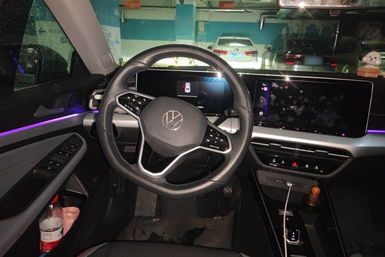 Used Volkswagen Lamando 2022 Lavida L 280TSI DSG Cool & Spicy Edition Steering Wheel