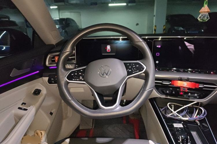 Used Volkswagen Lamando 2022 Lavida L 280TSI DSG Cool & Spicy Edition Steering Wheel