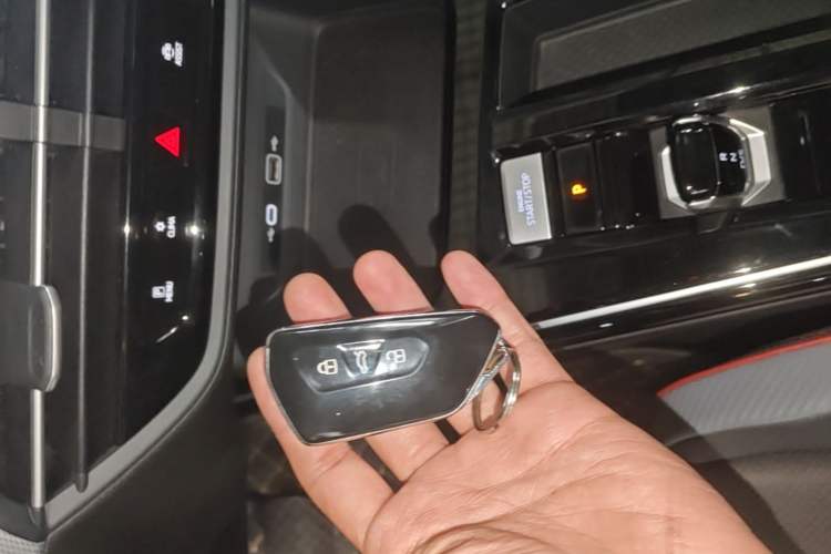 Used Volkswagen Lamando 2022 Lavida L 280TSI DSG Cool & Spicy Edition Vehicle Key