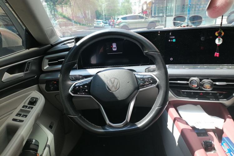 Used Volkswagen Lamando 2022 Lavida L 280TSI DSG Cool & Spicy Edition Steering Wheel