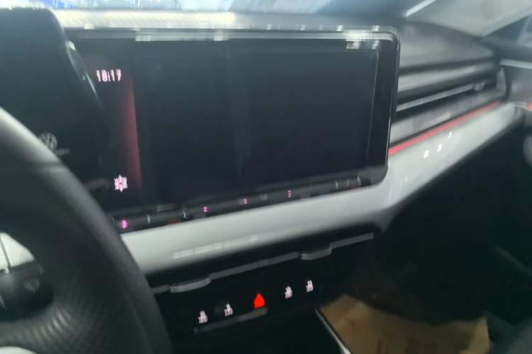 Used Volkswagen Lamando 2022 Lavida L 280TSI DSG Cool & Spicy Edition Audio And AC Panel