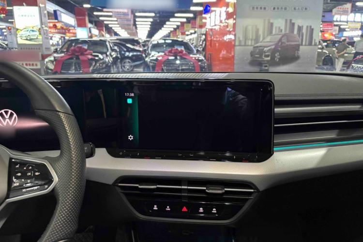 Used Volkswagen Lamando 2022 Lavida L 280TSI DSG Cool & Spicy Edition Audio And AC Panel