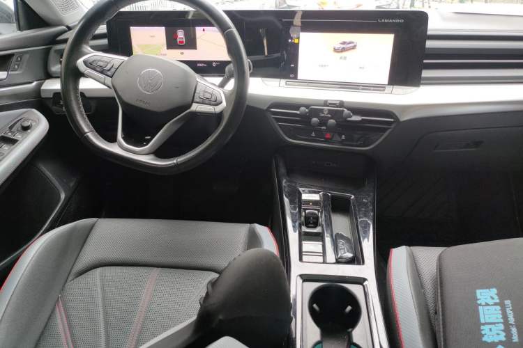Used Volkswagen Lamando 2022 Lavida L 280TSI DSG Hot Edition Audio And AC Panel
