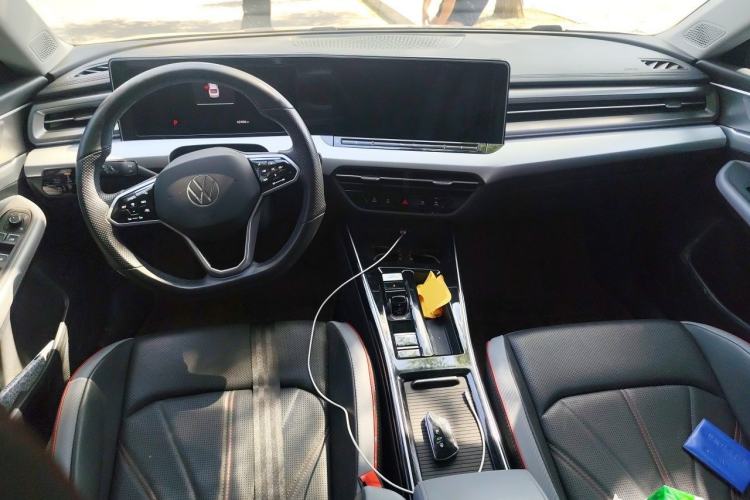 Used Volkswagen Lamando 2022 Lavida L 280TSI DSG Cool & Spicy Edition Center Console