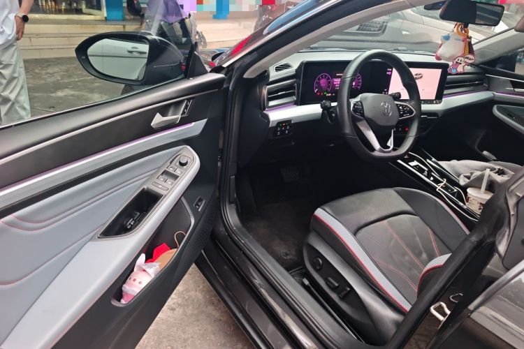 Used Volkswagen Lamando 2022 Lavida L 280TSI DSG Cool & Spicy Edition Driver Seat