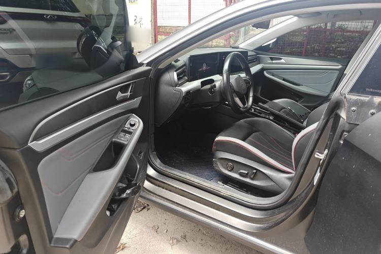Used Volkswagen Lamando 2022 Lavida L 280TSI DSG Cool & Spicy Edition Driver Seat