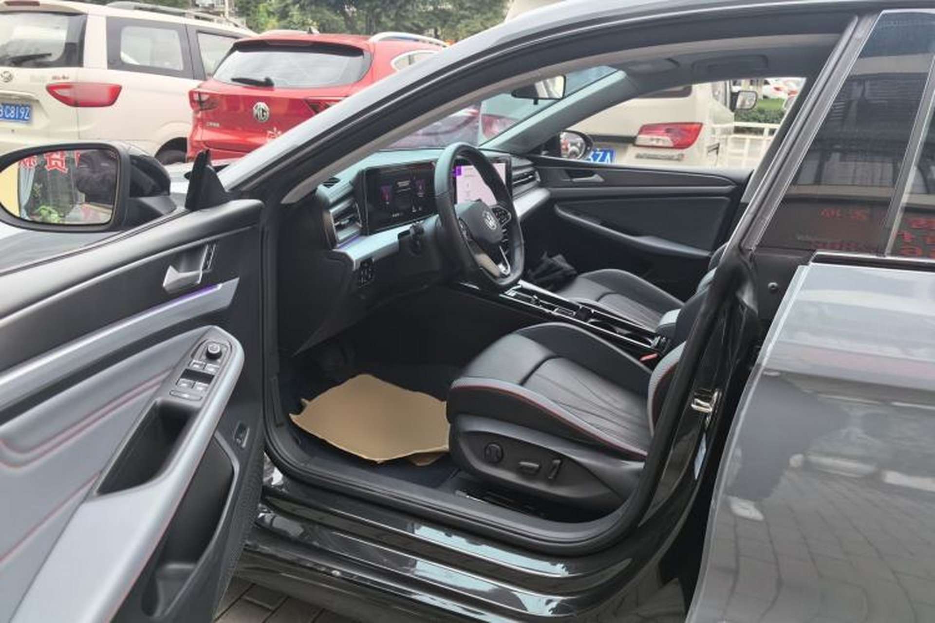 Used Volkswagen Lamando 2022 Lavida L 280TSI DSG Cool & Spicy Edition Driver Seat