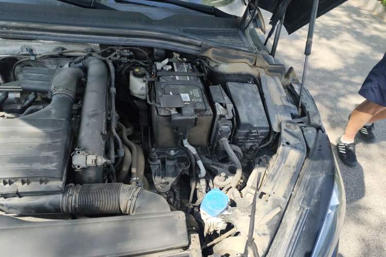 Used Volkswagen Lamando 2022 Lavida L 280TSI DSG Cool & Spicy Edition Engine Bay Left