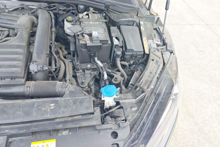 Used Volkswagen Lamando 2022 Lavida L 280TSI DSG Cool & Spicy Edition Engine Bay Left