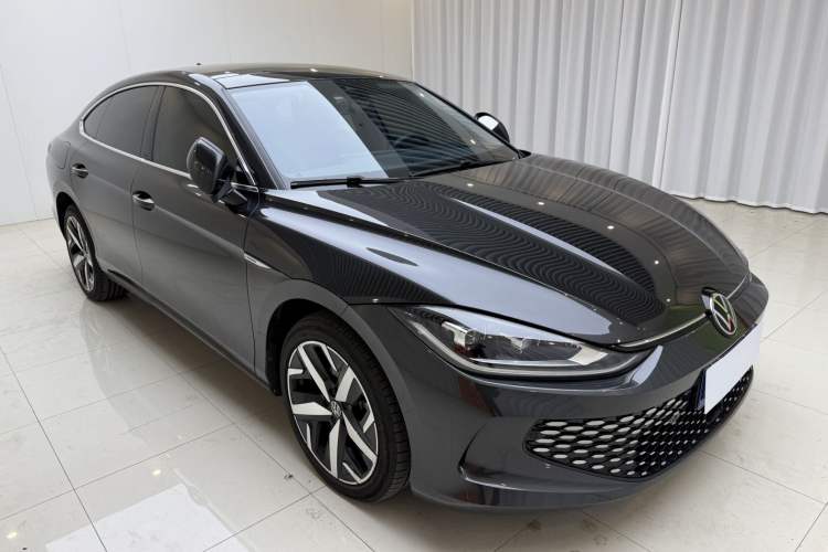 Used Volkswagen Lamando 2022 Lavida L 280TSI DSG Cool & Spicy Edition Exterior 2