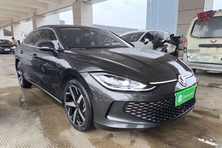 Used Volkswagen Lamando 2022 Lavida L 280TSI DSG Cool & Spicy Edition Front Right 45 Deg