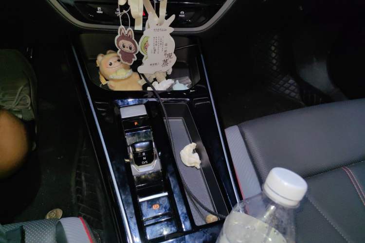Used Volkswagen Lamando 2022 Lavida L 280TSI DSG Cool & Spicy Edition Gear Lever