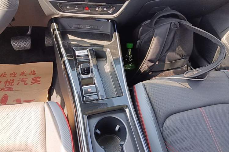Used Volkswagen Lamando 2022 Lavida L 280TSI DSG Cool & Spicy Edition Gear Lever