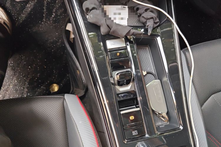Used Volkswagen Lamando 2022 Lavida L 280TSI DSG Cool & Spicy Edition Gear Lever