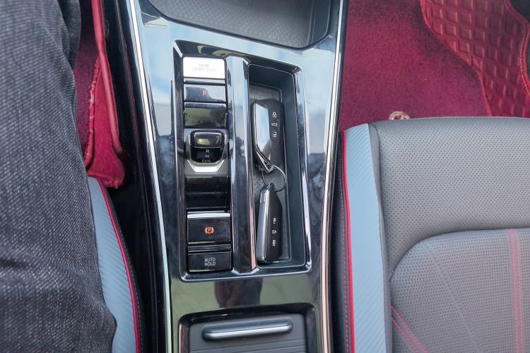 Used Volkswagen Lamando 2022 Lavida L 280TSI DSG Cool & Spicy Edition Gear Lever
