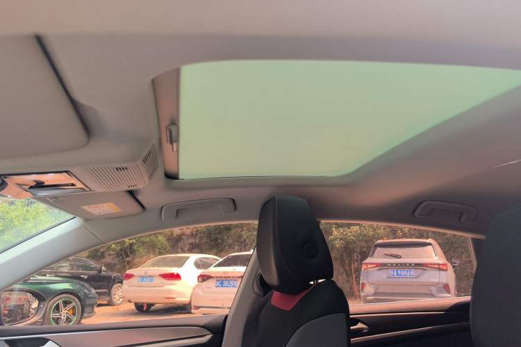 Used Volkswagen Lamando 2022 Lavida L 280TSI DSG Cool & Spicy Edition Headliner