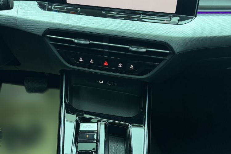 Used Volkswagen Lamando 2022 Lavida L 280TSI DSG Cool & Spicy Edition Interior 3