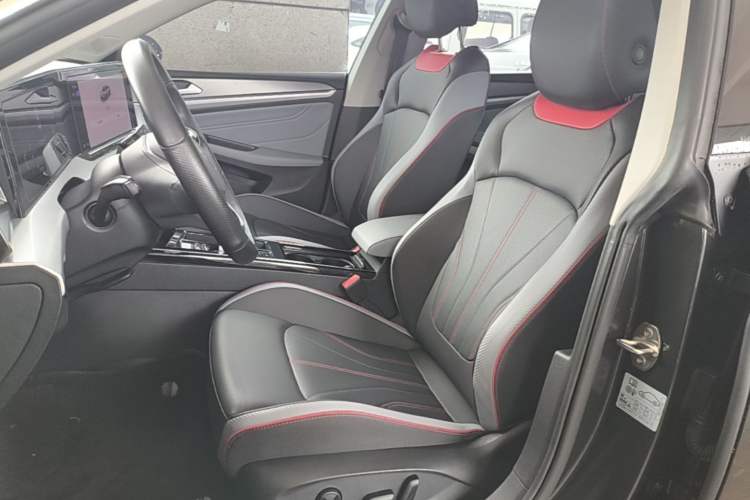 Used Volkswagen Lamando 2022 Lavida L 280TSI DSG Cool & Spicy Edition Left Front Seat