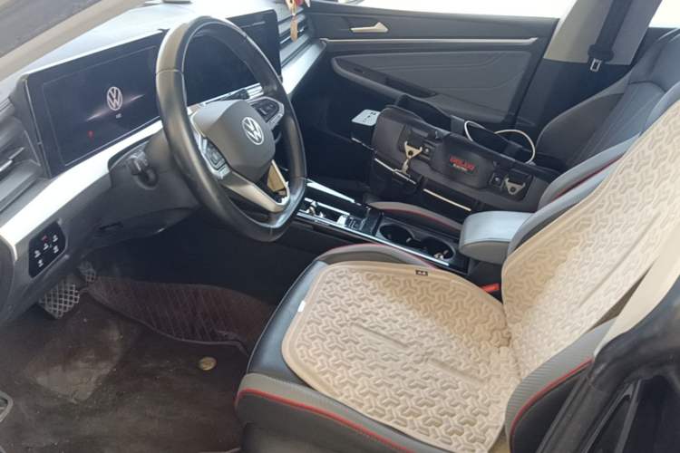 Used Volkswagen Lamando 2022 Lingdu L 280TSI DSG Spicy Edition Left Front Seat