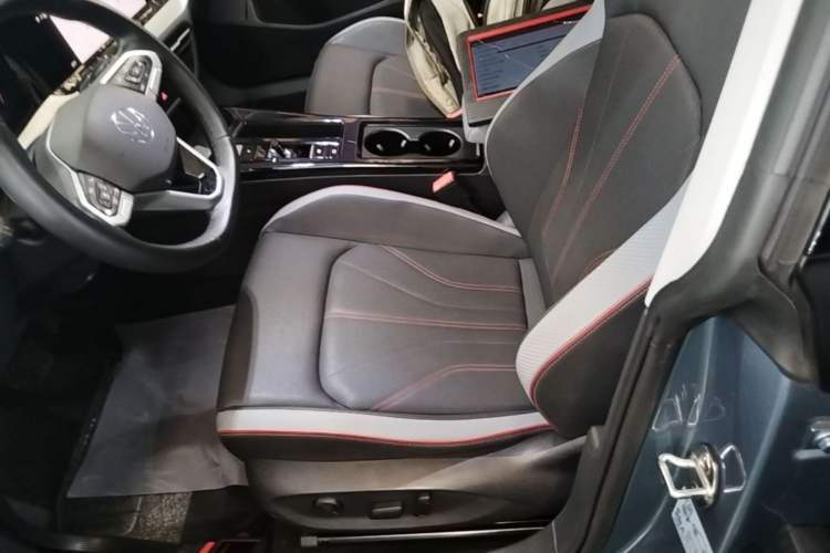 Used Volkswagen Lamando 2022 Lingdu L 280TSI DSG Spicy Edition Left Front Seat