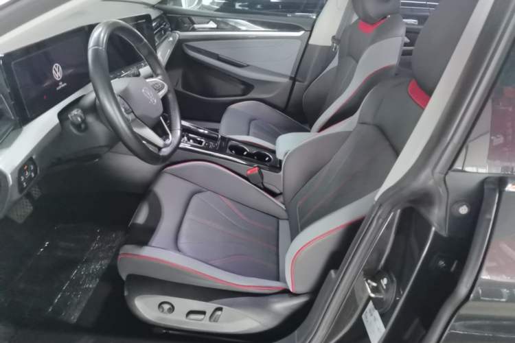 Used Volkswagen Lamando 2022 Lingdu L 280TSI DSG Spicy Edition Left Front Seat