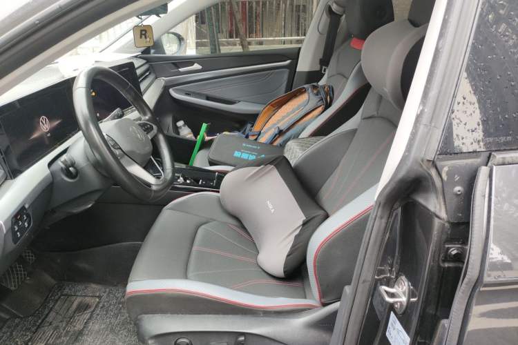 Used Volkswagen Lamando 2022 Lavida L 280TSI DSG Hot Edition Left Front Seat