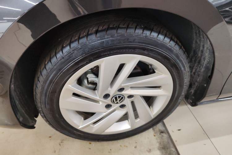 Used Volkswagen Lamando 2022 Lingdu L 280TSI DSG Spicy Edition Left Front Wheel Hub