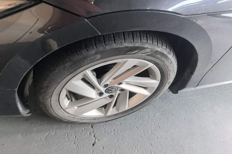 Used Volkswagen Lamando 2022 Lingdu L 280TSI DSG Spicy Edition Left Front Wheel Hub