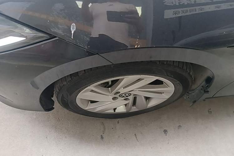 Used Volkswagen Lamando 2022 Lingdu L 280TSI DSG Spicy Edition Left Front Wheel Hub