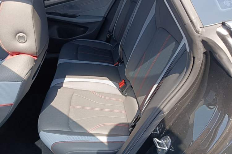 Used Volkswagen Lamando 2022 Lavida L 280TSI DSG Cool & Spicy Edition Left Rear Seat