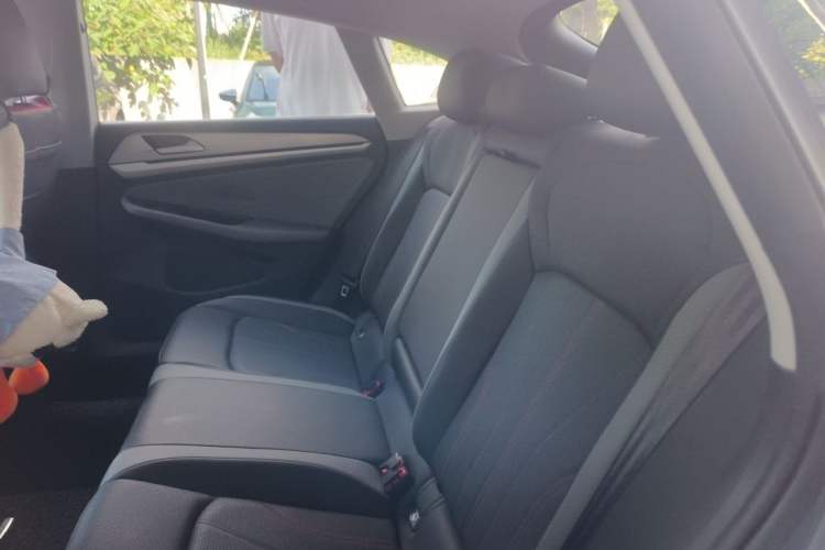 Used Volkswagen Lamando 2022 Lavida L 280TSI DSG Cool & Spicy Edition Left Rear Seat