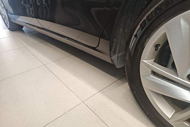 Used Volkswagen Lamando 2022 Lingdu L 280TSI DSG Spicy Edition Left Side Sill