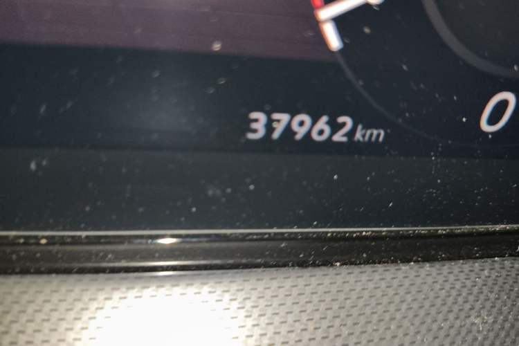 Used Volkswagen Lamando 2022 Lavida L 280TSI DSG Cool & Spicy Edition Odometer Close Up
